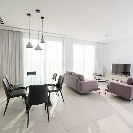 Case de vacanță Penthouse By Mv In Cyprus